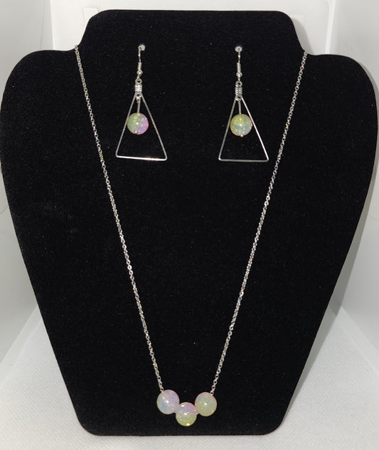 Pink/Green Crackle Necklace Set