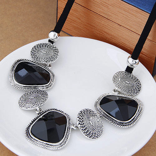 Exaggerated Alloy Metal Necklace