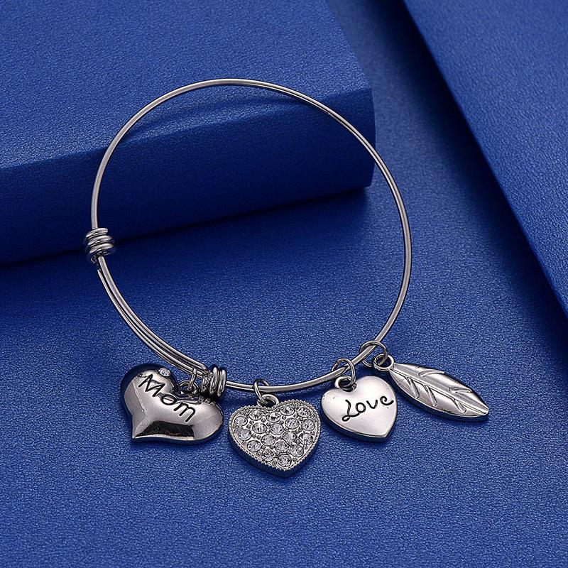 Mom/Love Charm Bracelet