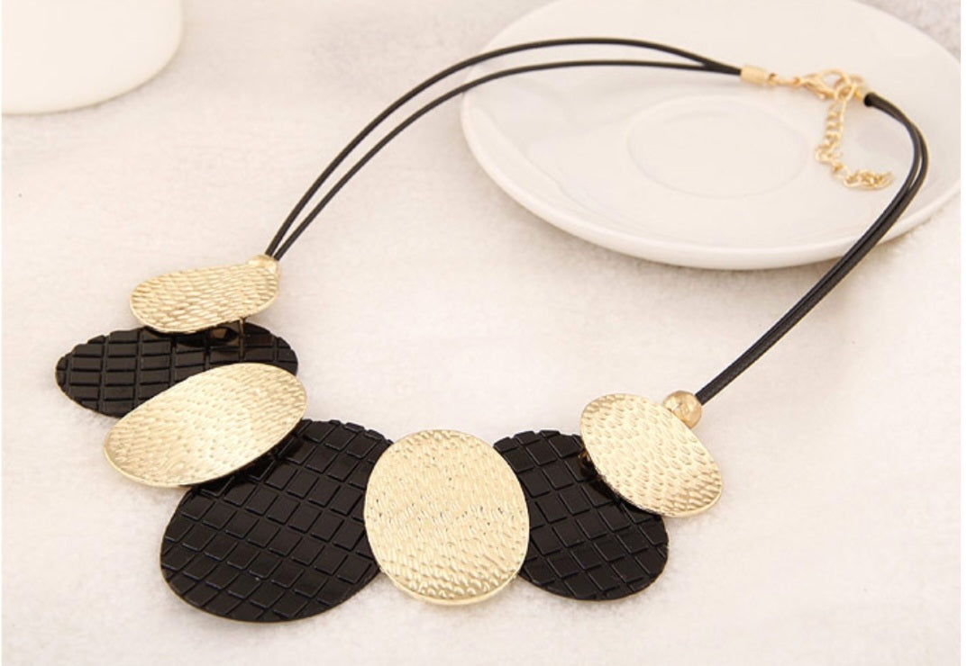 Alloy Exaggerated Metal Necklace